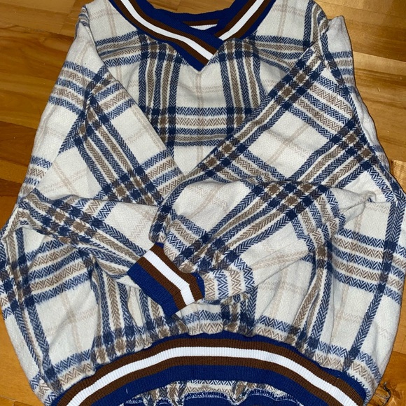 korean style sweater ˚ʚ♡ɞ˚ - Picture 3 of 4